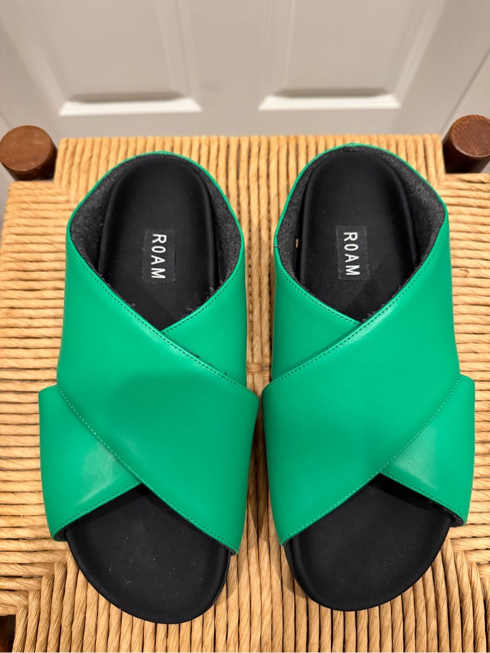 ROAM Women's Green Crisscross Slide Sandals US 9